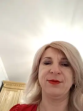 Snapshot of AhlyssaLove1155 chatting on 06-09-26, 02:34 AhlyssaLove1155 online show from 06-09-26, 02:34