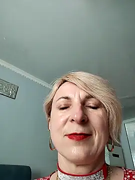Snapshot of AhlyssaLove1155 chatting on 06-24-26, 02:27 AhlyssaLove1155 online show from 06-24-26, 02:27