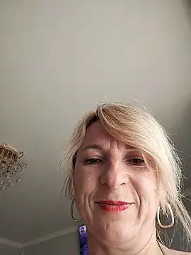 Snapshot of AhlyssaLove1155 chatting on 06-29-26, 03:01 AhlyssaLove1155 online show from 06-29-26, 03:01