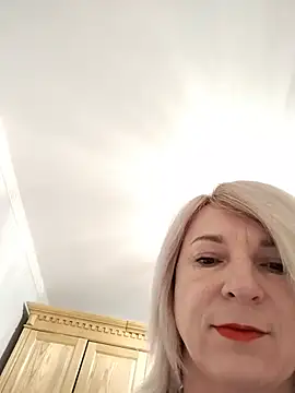 Snapshot of AhlyssaLove1155 chatting on 07-27-26, 02:29 AhlyssaLove1155 online show from 07-27-26, 02:29