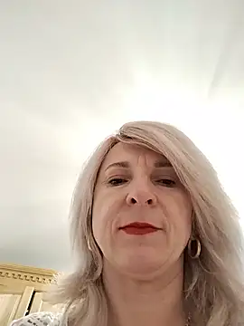 Snapshot of AhlyssaLove1155 chatting on 07-28-26, 06:20 AhlyssaLove1155 online show from 07-28-26, 06:20