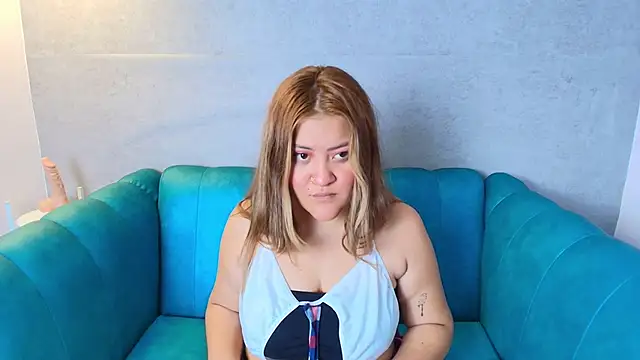 Snapshot of Sofia__Saenz chatting on 12-18-25, 12:11 Sofia Saenz online show from 12-18-25, 12:11