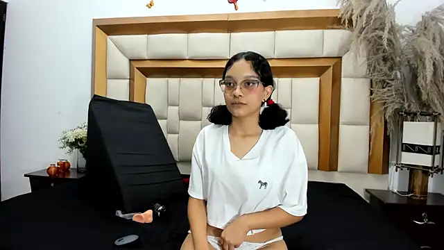 RebecaMarshall online show from 02-16-26, 07:21