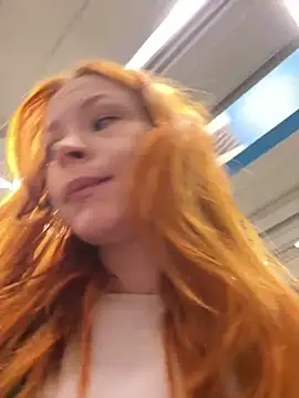 Snapshot of _Little_Ginger chatting on 12-21-25, 04:30 Little Ginger online show from 12-21-25, 04:30