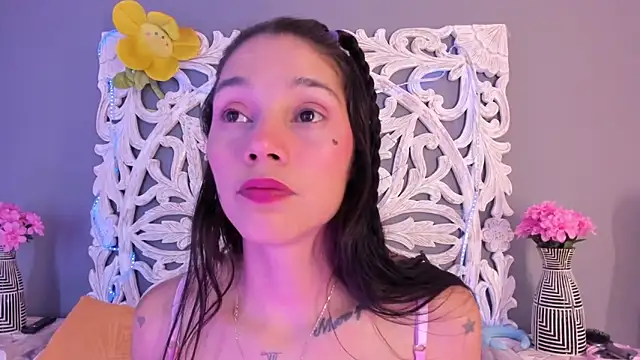 loraineblake online show from 02-26-26, 01:32