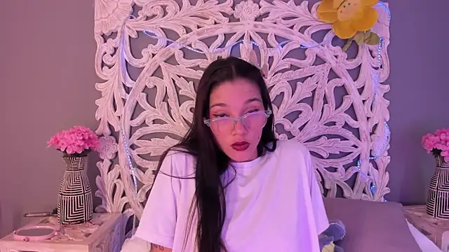 loraineblake online show from 03-16-26, 01:04