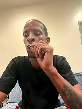 Snapshot of Dreadyyy chatting on 01-07-26, 07:44 Dreadyyy online show from 01-07-26, 07:44