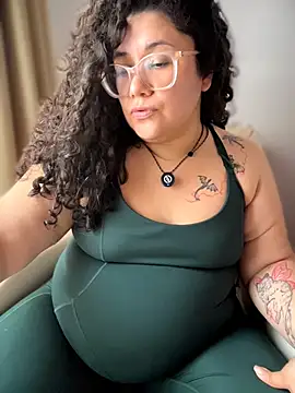 VanesssaMilf  online show from 04-10-26, 04:01