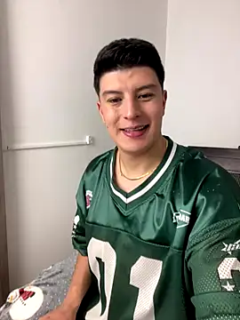 Goldenknight33 online show from 12-18-25, 02:45