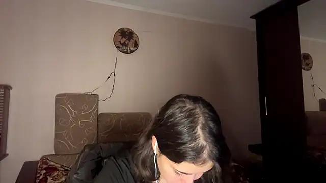 AnitraWackerbarth online show from 12-22-25, 09:12