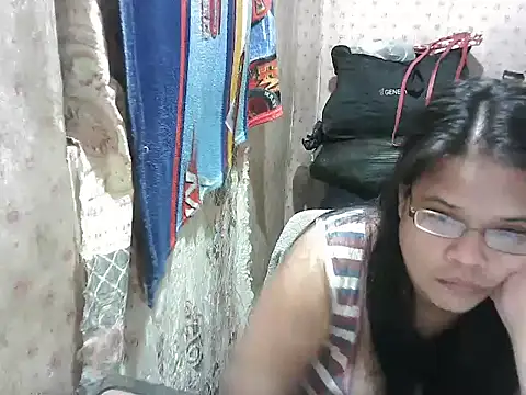 Hotty babe23 online show from 12-14-25, 09:36