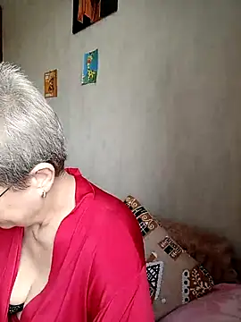 Snapshot of Bastet422111 chatting on 04-30-26, 12:33 Bastet422111 online show from 04-30-26, 12:33