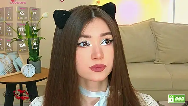 oliviaah  online show from 04-03-26, 03:10