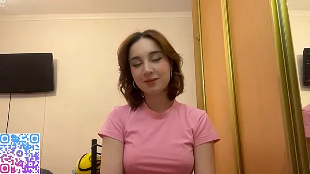 StacieLaudadio online show from 12-15-25, 02:10