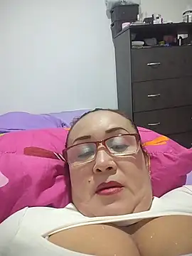 Nini Love  online show from 03-10-26, 09:09