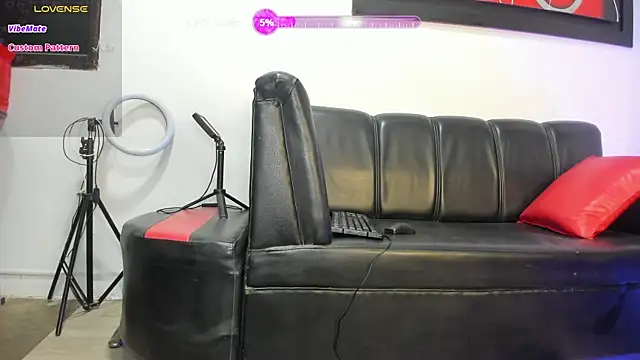 CaramelDesire online show from 01-15-26, 01:54