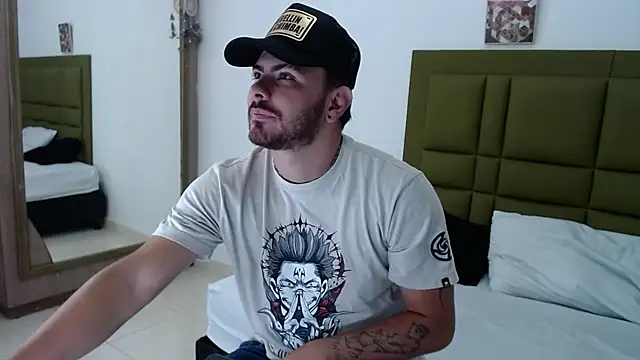 Snapshot of stive_0297 chatting on 12-22-25, 11:40 stive 0297 online show from 12-22-25, 11:40