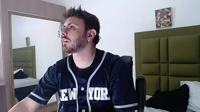 Snapshot of stive_0297 chatting on 01-12-26, 06:35 stive 0297 online show from 01-12-26, 06:35