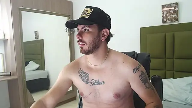 Snapshot of stive_0297 chatting on 01-14-26, 11:27 stive 0297 online show from 01-14-26, 11:27