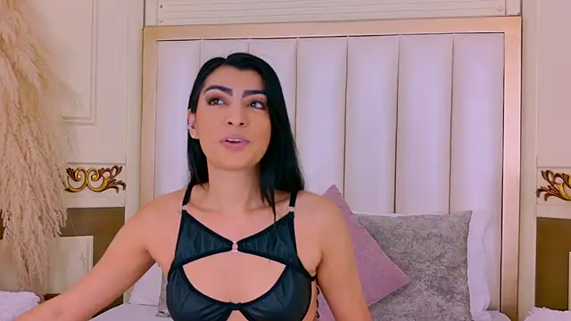 NinnaPiers online show from 04-20-26, 11:24