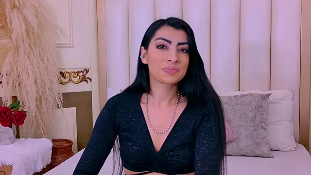 NinnaPiers online show from 04-21-26, 11:27