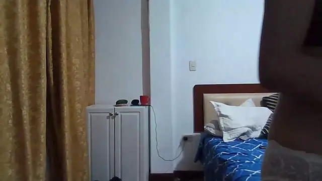 Hot Contrasts online show from 03-14-26, 03:12