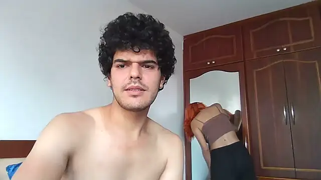 Hot Contrasts online show from 03-27-26, 07:13