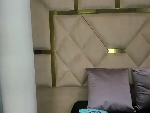 IssysLeBlanc online show from 01-13-26, 03:01