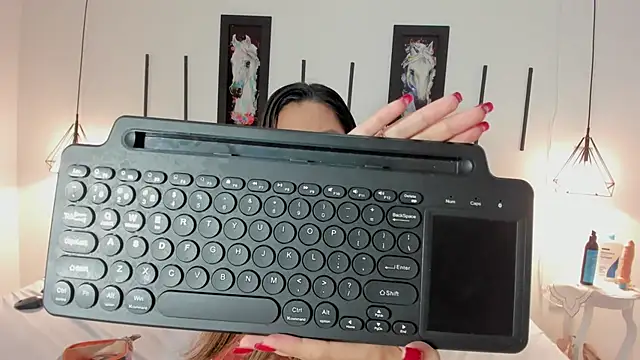 Carolina lX online show from 01-11-26, 12:48