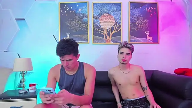 Alex jeins at online show from 03-02-26, 02:46