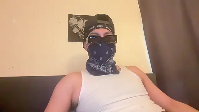 Snapshot of angelblanco chatting on 05-26-26, 11:45 angelblanco online show from 05-26-26, 11:45