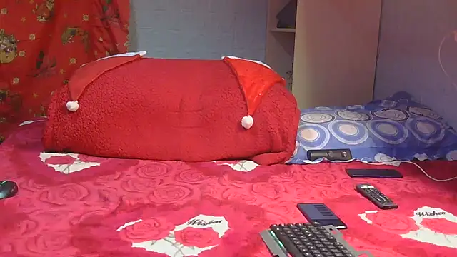 Snapshot of Pintiliescu chatting on 01-07-26, 05:37 Pintiliescu online show from 01-07-26, 05:37