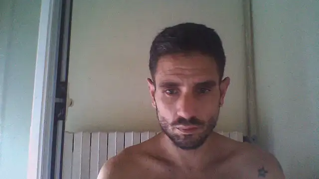 Snapshot of ludooo899 chatting on 07-24-26, 11:30 ludooo899 online show from 07-24-26, 11:30