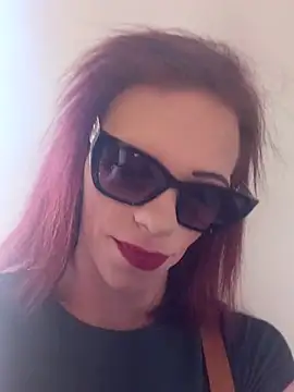 Snapshot of Bellaa25 chatting on 06-25-26, 08:41 Bellaa25 online show from 06-25-26, 08:41