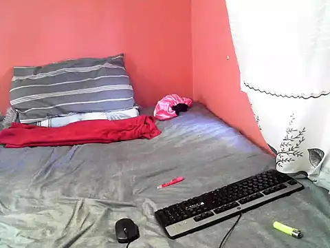 Snapshot of SexyMbali_01 chatting on 01-09-26, 05:54 SexyMbali 01 online show from 01-09-26, 05:54