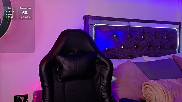 Daniela ruizz online show from 12-20-25, 11:23