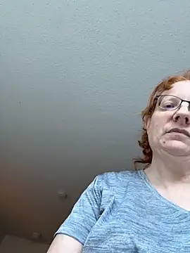 Snapshot of Lenaravenswood chatting on 04-25-26, 02:14 Lenaravenswood online show from 04-25-26, 02:14