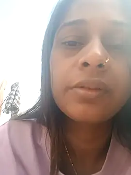 nehakapoor89 online show from 12-16-25, 07:46