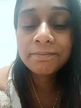 nehakapoor89 online show from 01-12-26, 07:41