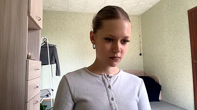 ZaidaSchwarten online show from 03-27-26, 12:16