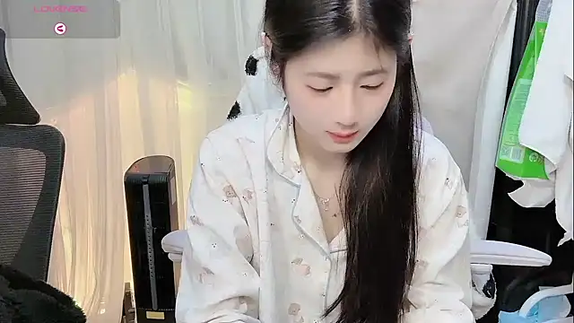 Yvonne-07 online show from 01-15-26, 09:29