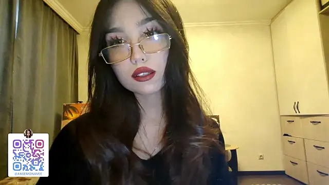 Qwami Amie online show from 01-11-26, 09:58