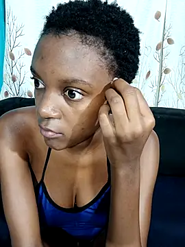 PetiteDoll 06 online show from 02-19-26, 05:09