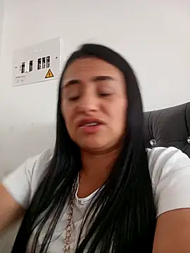 sara nina online show from 12-21-25, 04:47