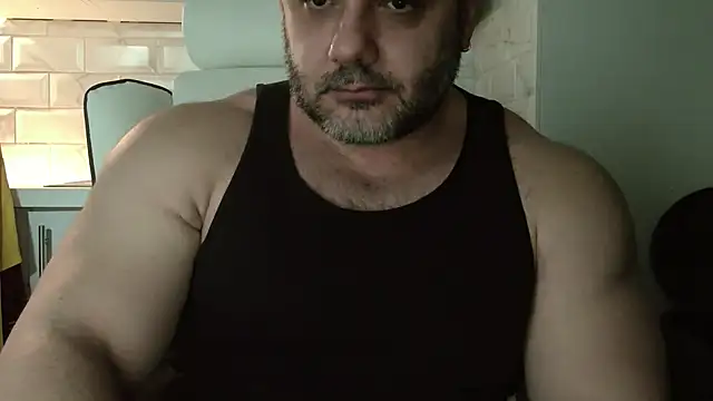 Snapshot of WildJohn_XX chatting on 12-20-25, 08:05 WildJohn XX online show from 12-20-25, 08:05