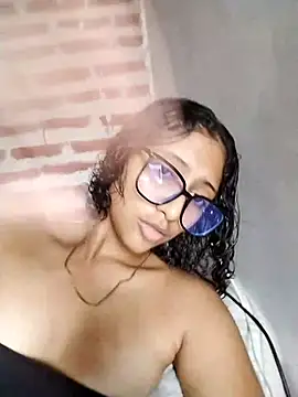 SweetEmxxx online show from 02-07-26, 08:23