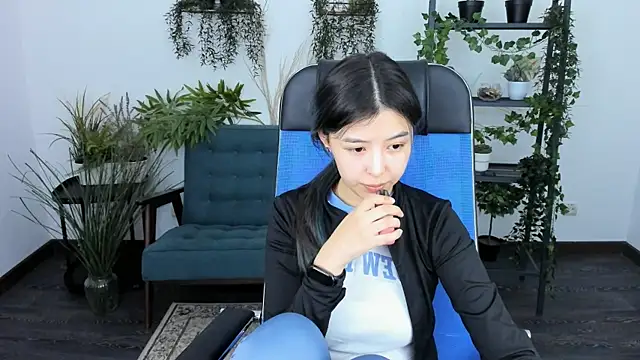 Snapshot of SirenMystiq chatting on 01-14-26, 07:41 SirenMystiq online show from 01-14-26, 07:41