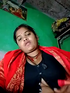 Sk pinki online show from 12-18-25, 04:24