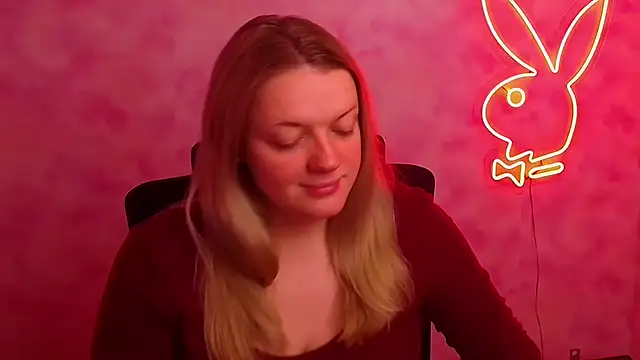 Samantha Gloww online show from 12-16-25, 06:51