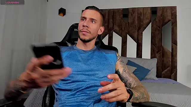 J king   online show from 04-13-26, 08:03